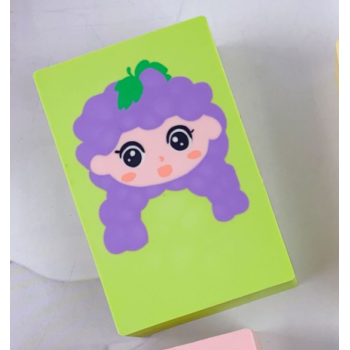 BORRACHA DESENHO CABEÇA GAROTA UVA