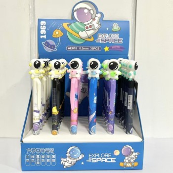 CANETA ESFEROGRÁFICA COM ASTRONAUTA DECORADO