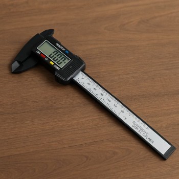 PAQUÍMETRO DIGITAL KA7071